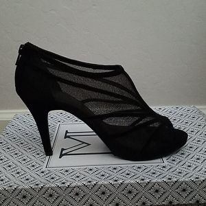 Black heel